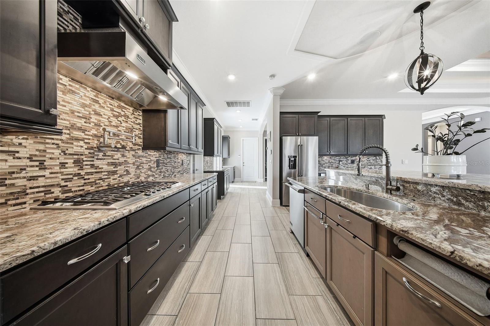 Image 20 of 66 For 7162 Graybrook Drive