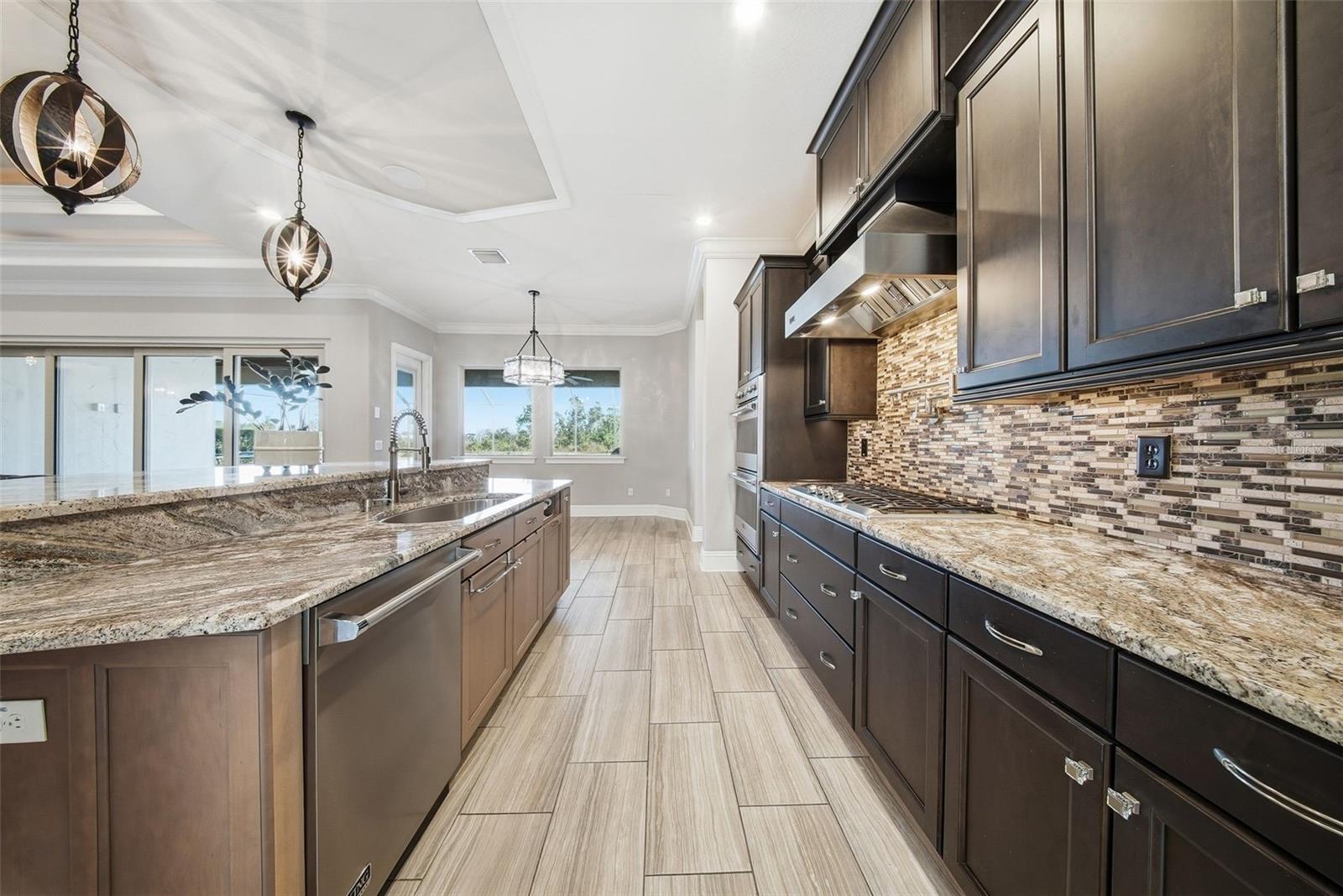 Image 21 of 66 For 7162 Graybrook Drive