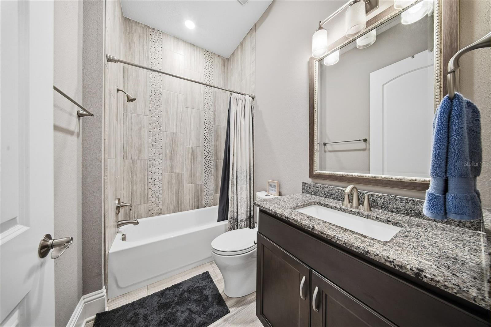 Image 34 of 66 For 7162 Graybrook Drive