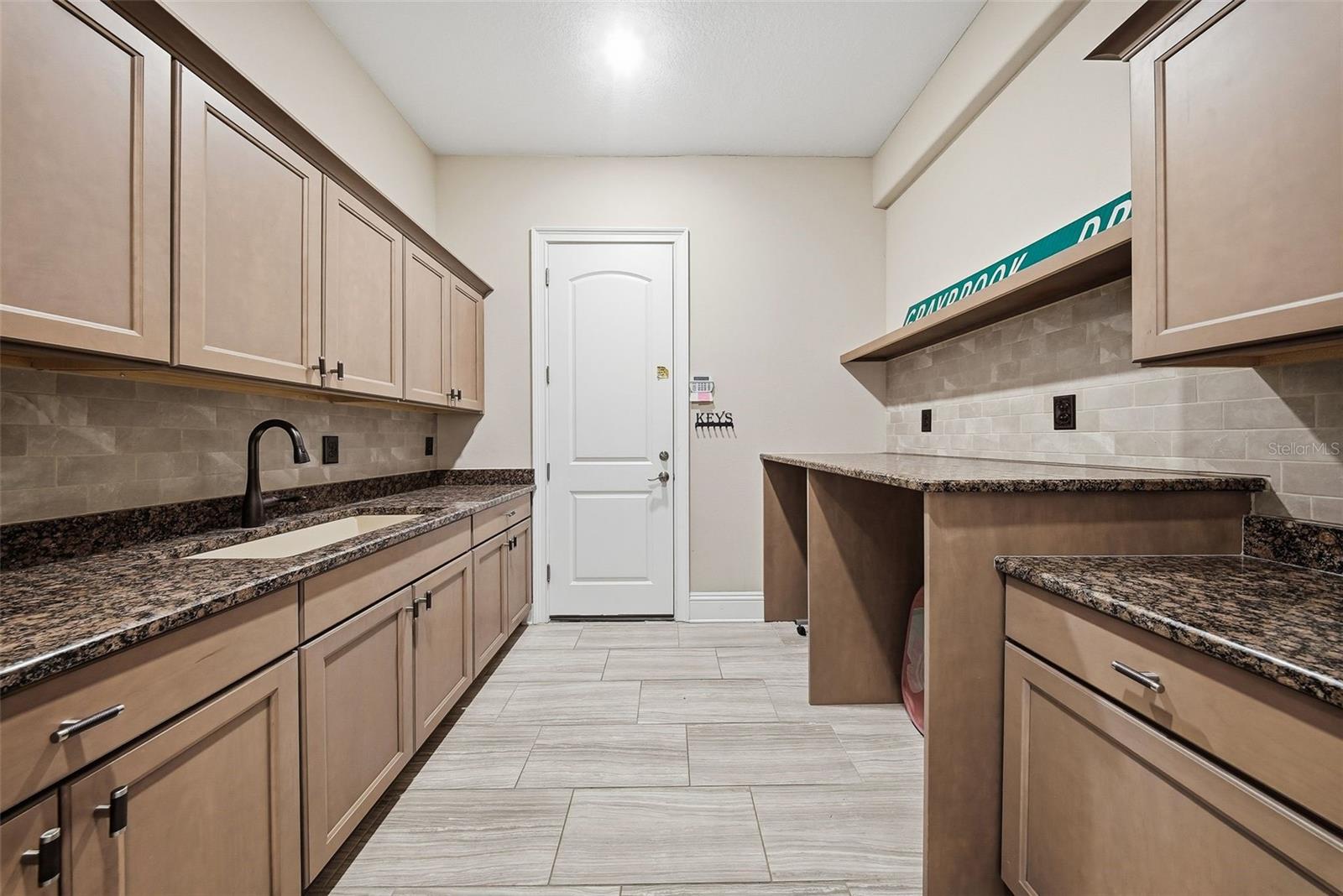 Image 39 of 66 For 7162 Graybrook Drive