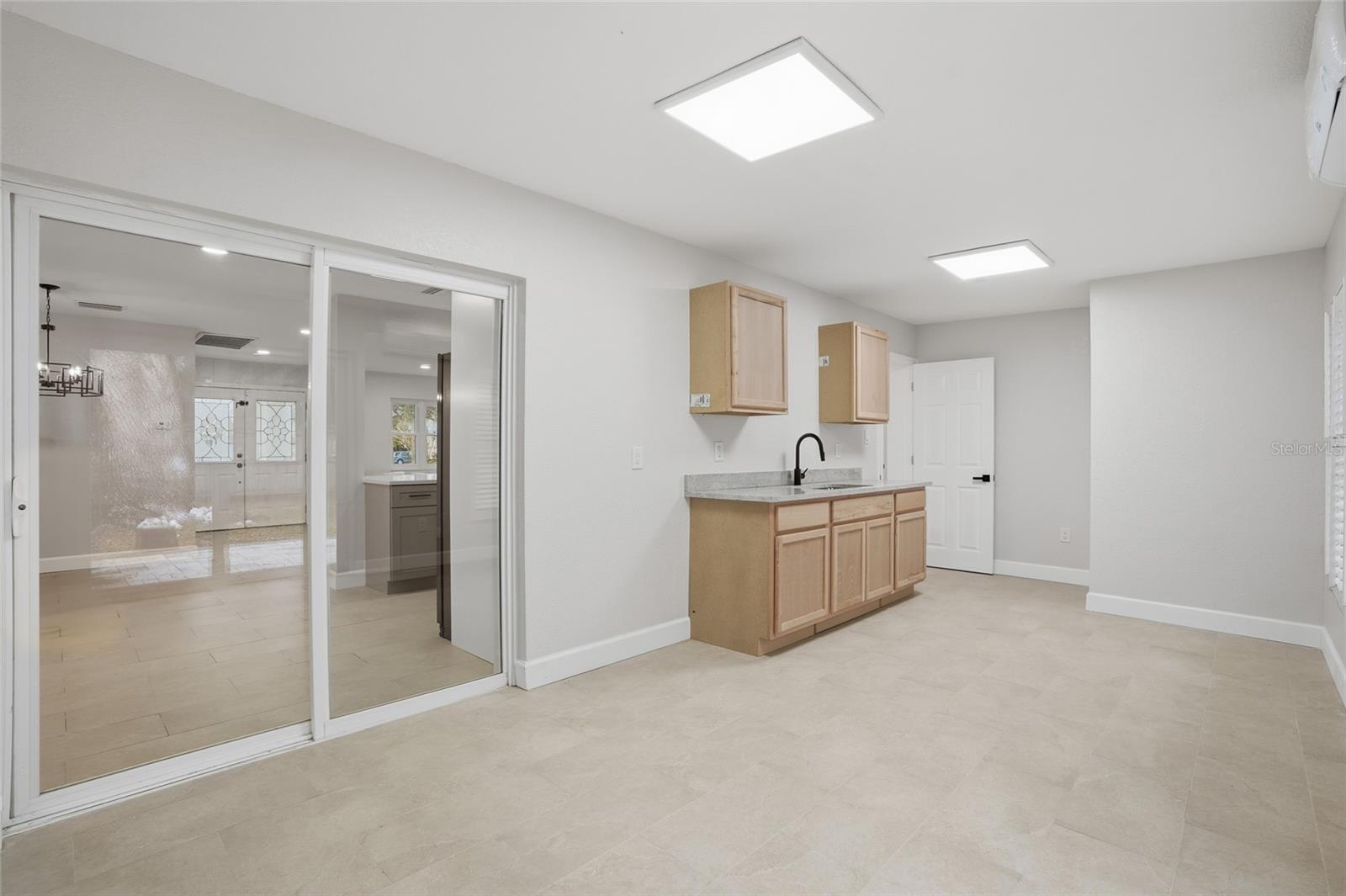 Image 15 of 37 For 11491 60th Lane N