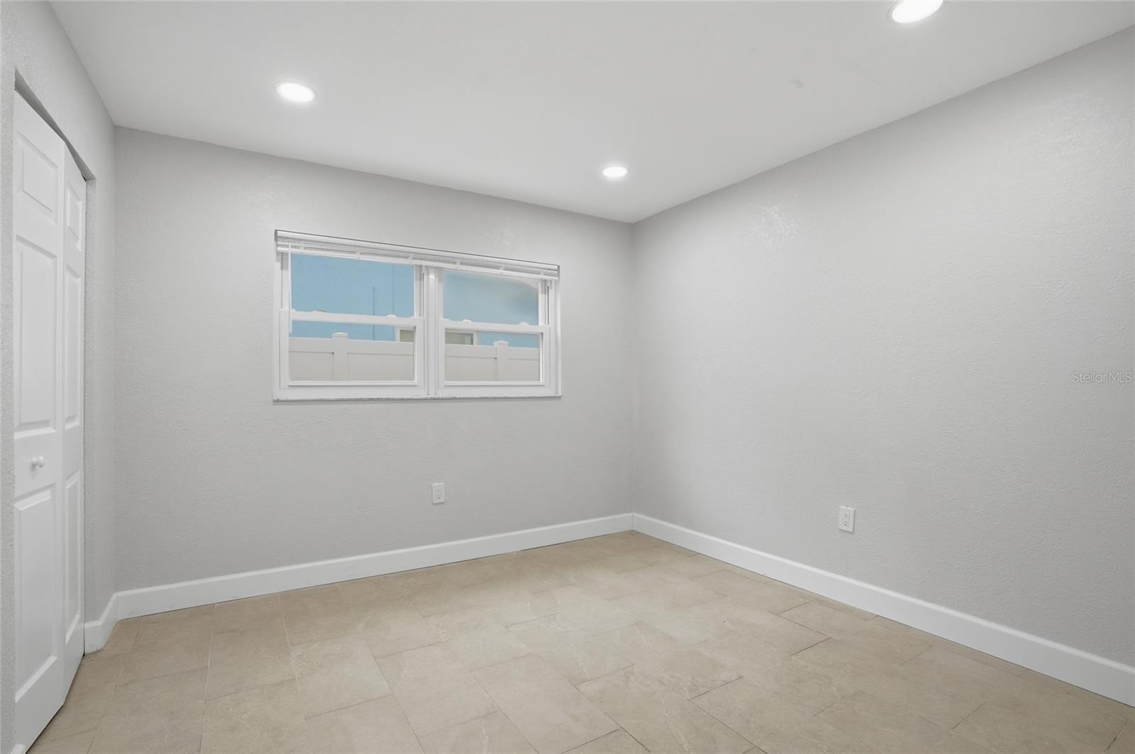 Image 29 of 37 For 11491 60th Lane N