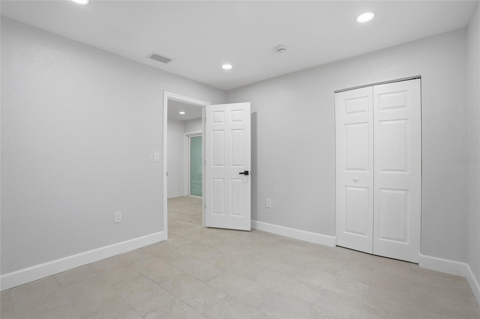 Image 30 of 37 For 11491 60th Lane N