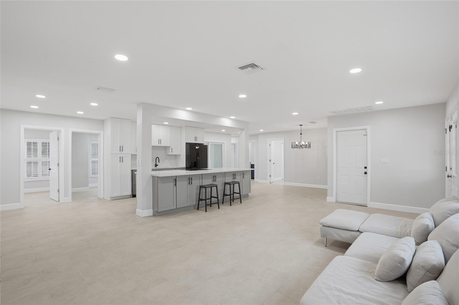 Image 4 of 37 For 11491 60th Lane N