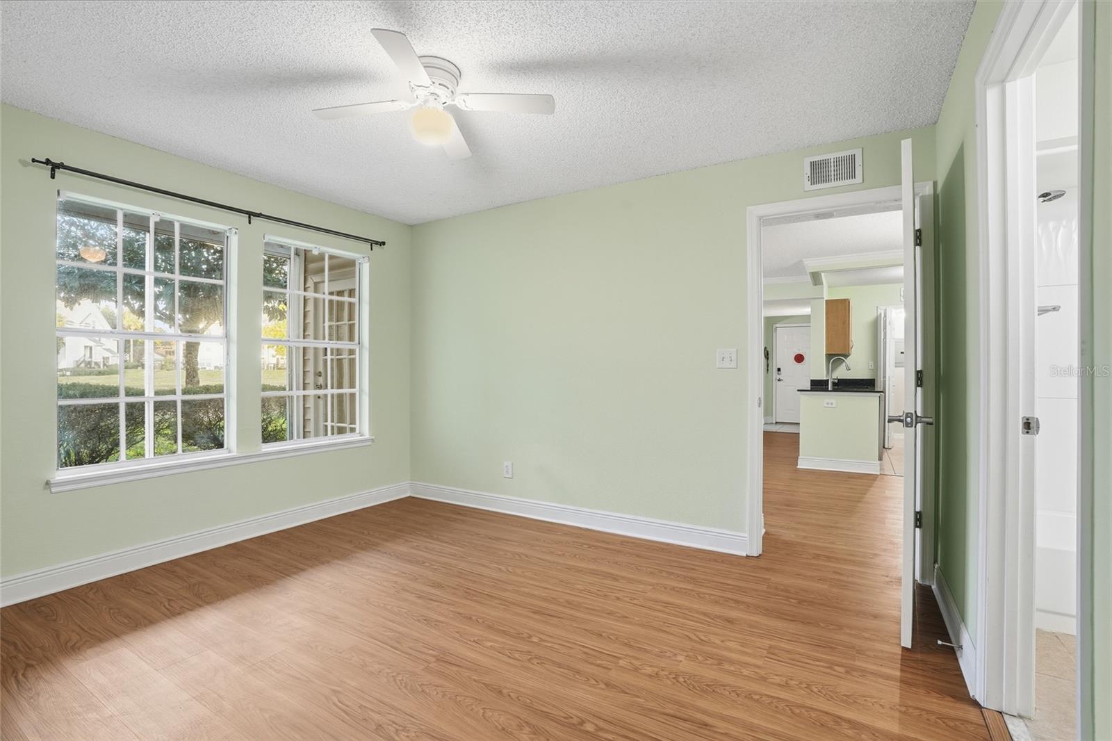 Image 18 of 42 For 3275 Haviland Court 103