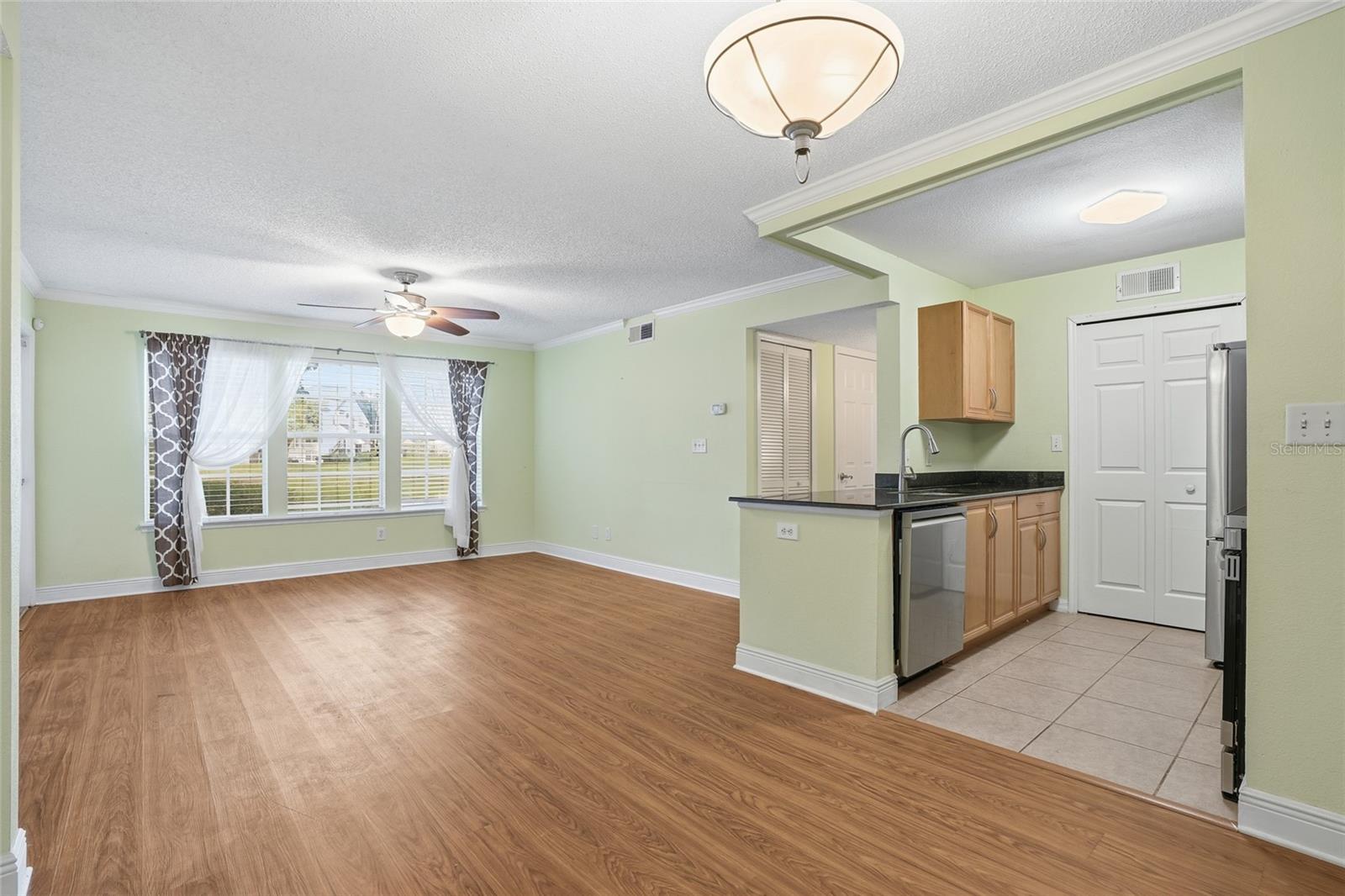 Image 8 of 42 For 3275 Haviland Court 103