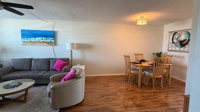 Image 5 of 25 For 4915 Bay Street Ne 322