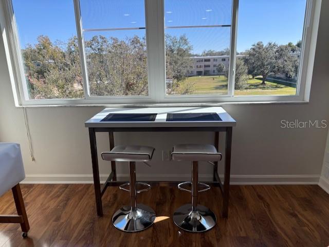 Image 7 of 25 For 4915 Bay Street Ne 322