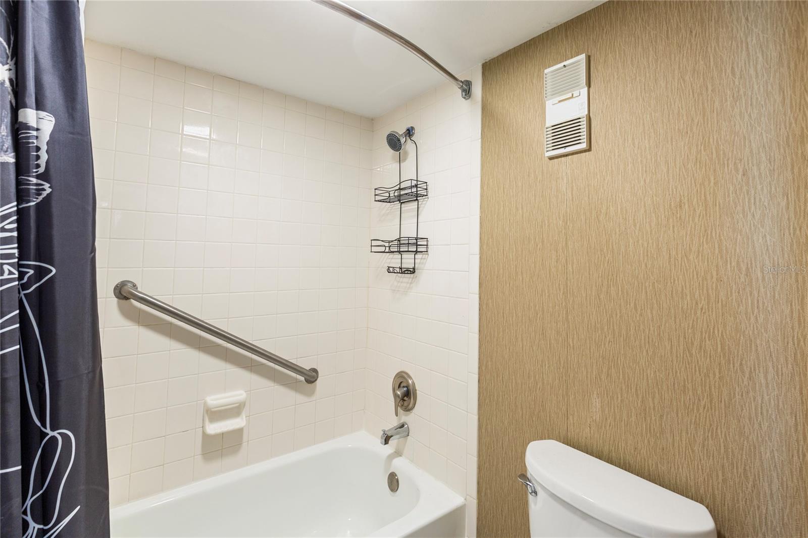 Image 15 of 26 For 6009 Sea Ranch Drive 307