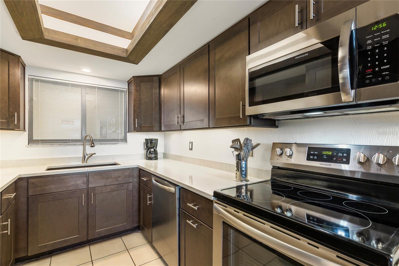 Image 5 of 26 For 6009 Sea Ranch Drive 307