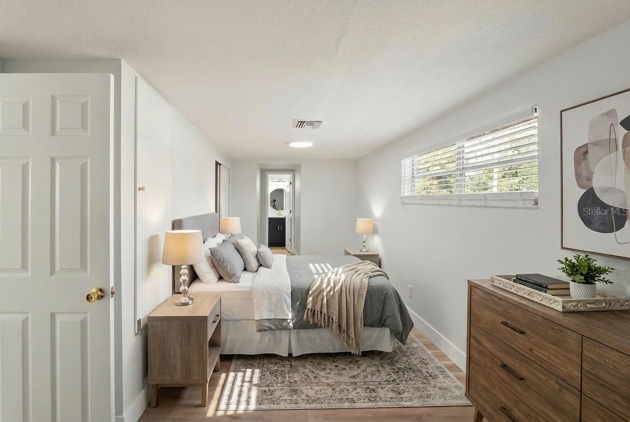 Image 11 of 21 For 2213 Ohio Avenue