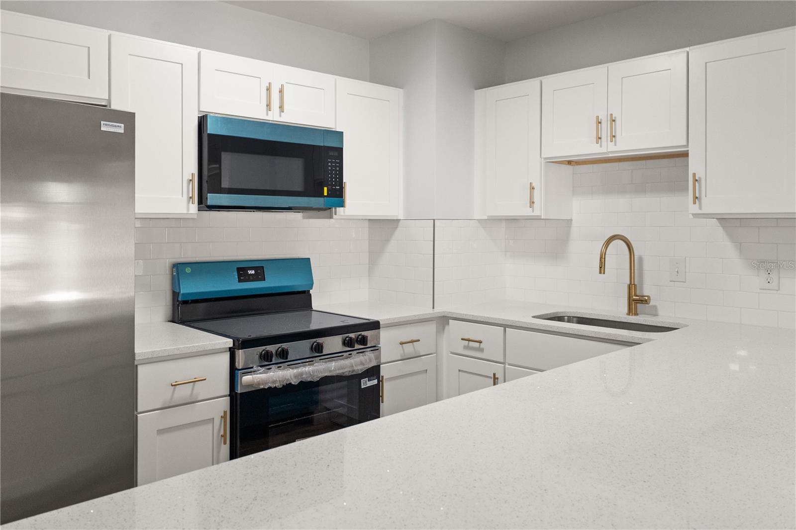 Image 15 of 21 For 2213 Ohio Avenue