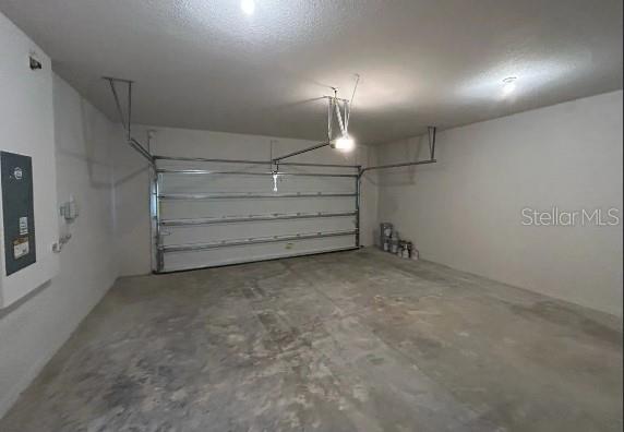 Image 16 of 18 For 11931 Thorncrest Drive