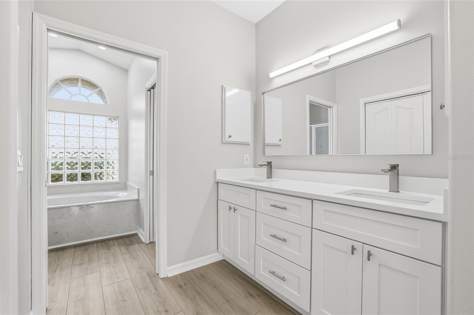 Image 21 of 44 For 8404 Cambria Court