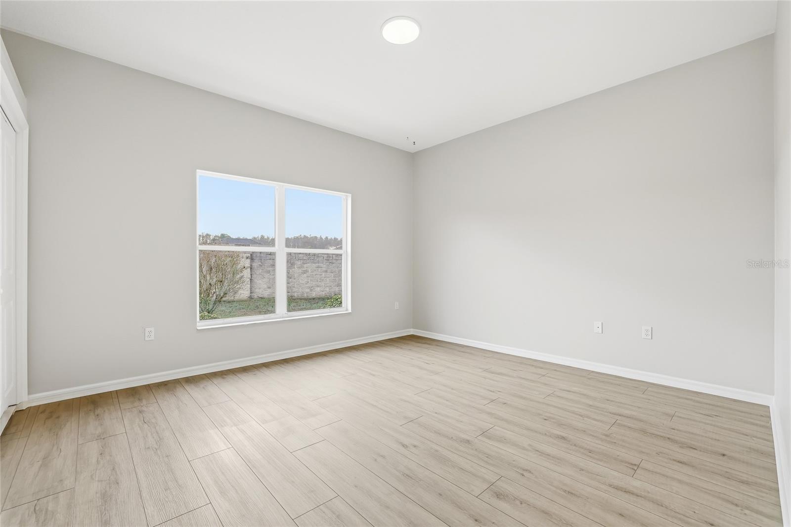 Image 27 of 44 For 8404 Cambria Court