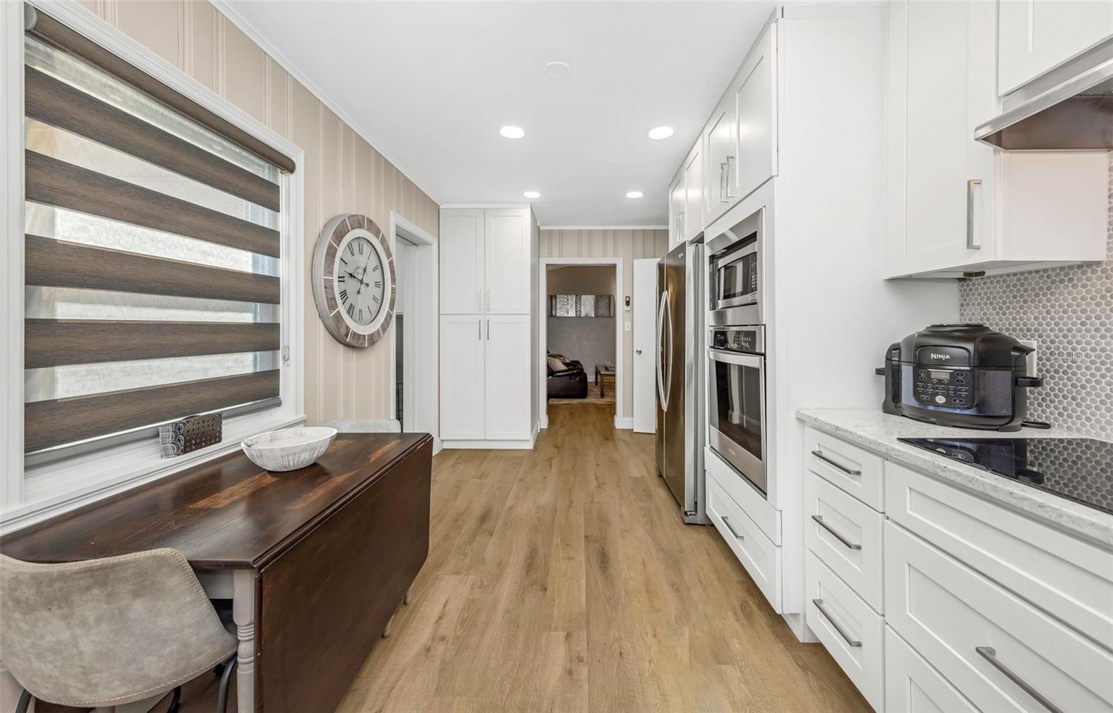 Image 16 of 54 For 6644 Gulfport Boulevard S