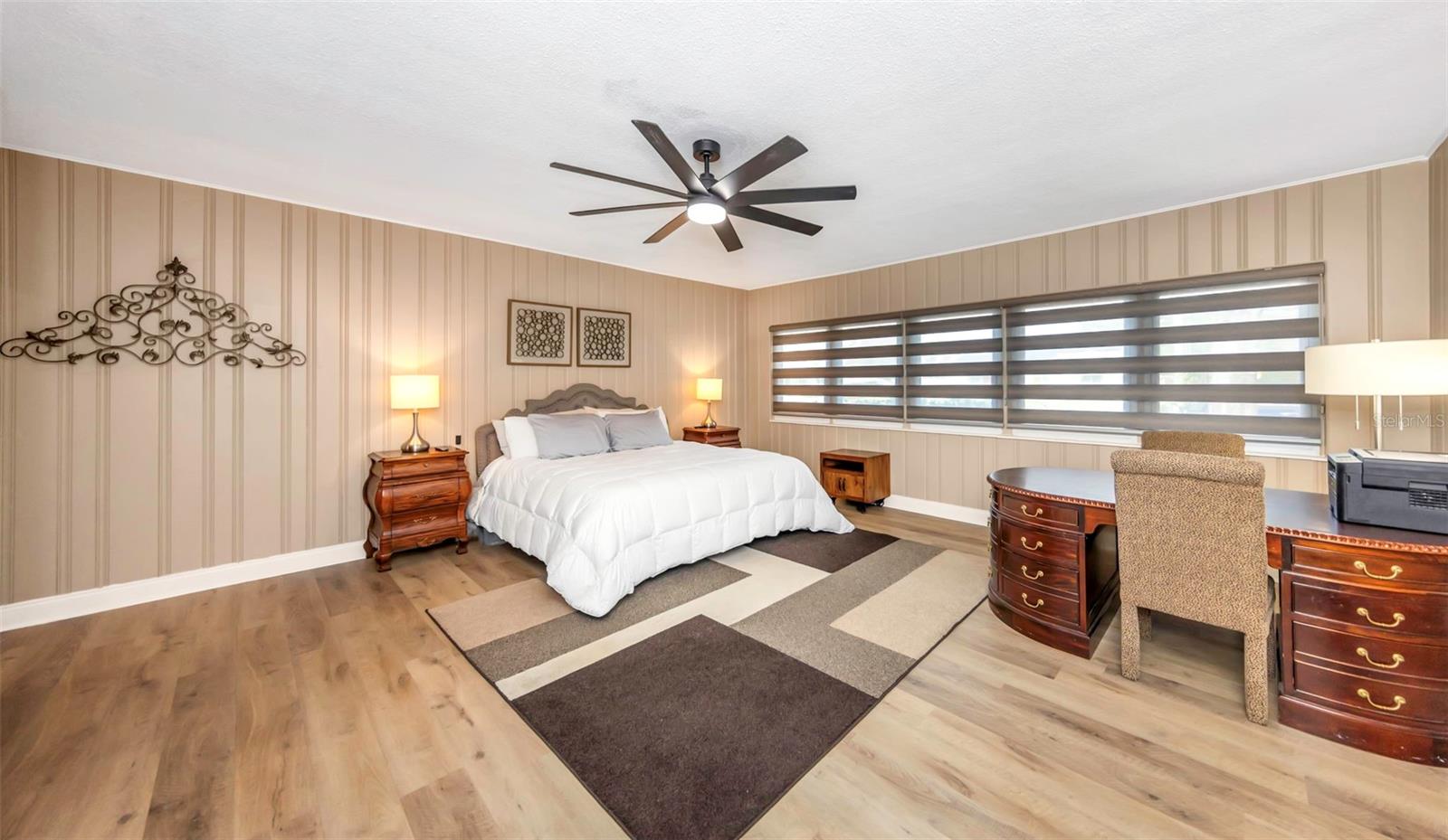 Image 18 of 54 For 6644 Gulfport Boulevard S