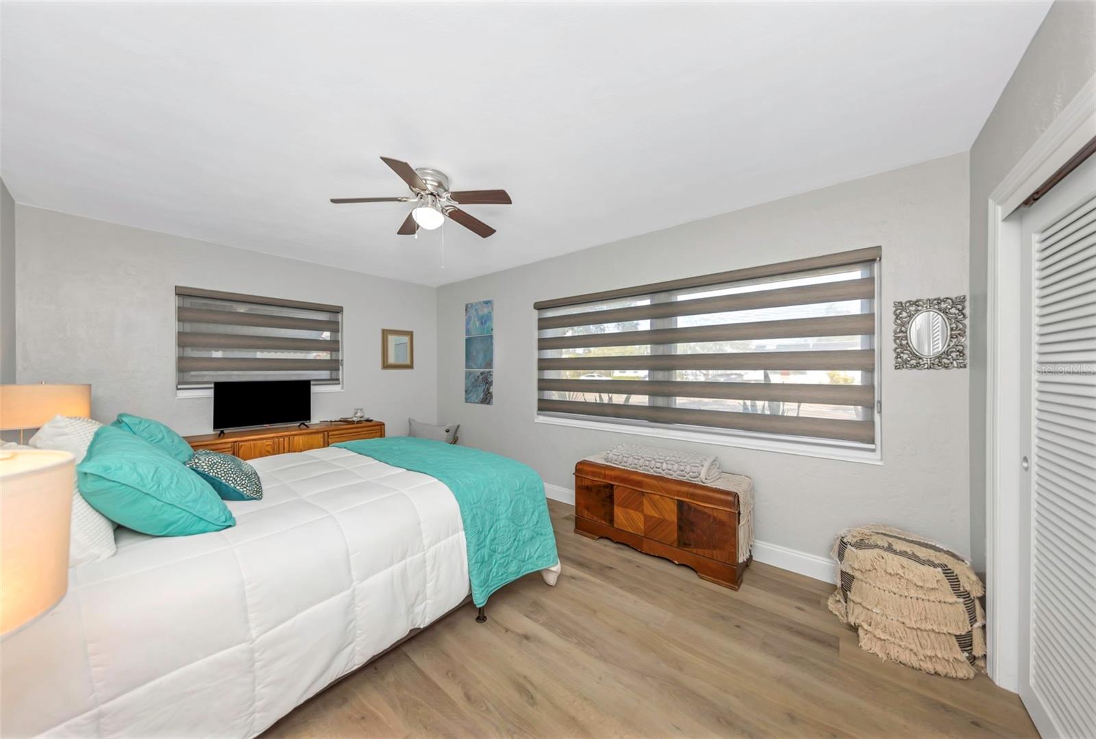 Image 24 of 54 For 6644 Gulfport Boulevard S