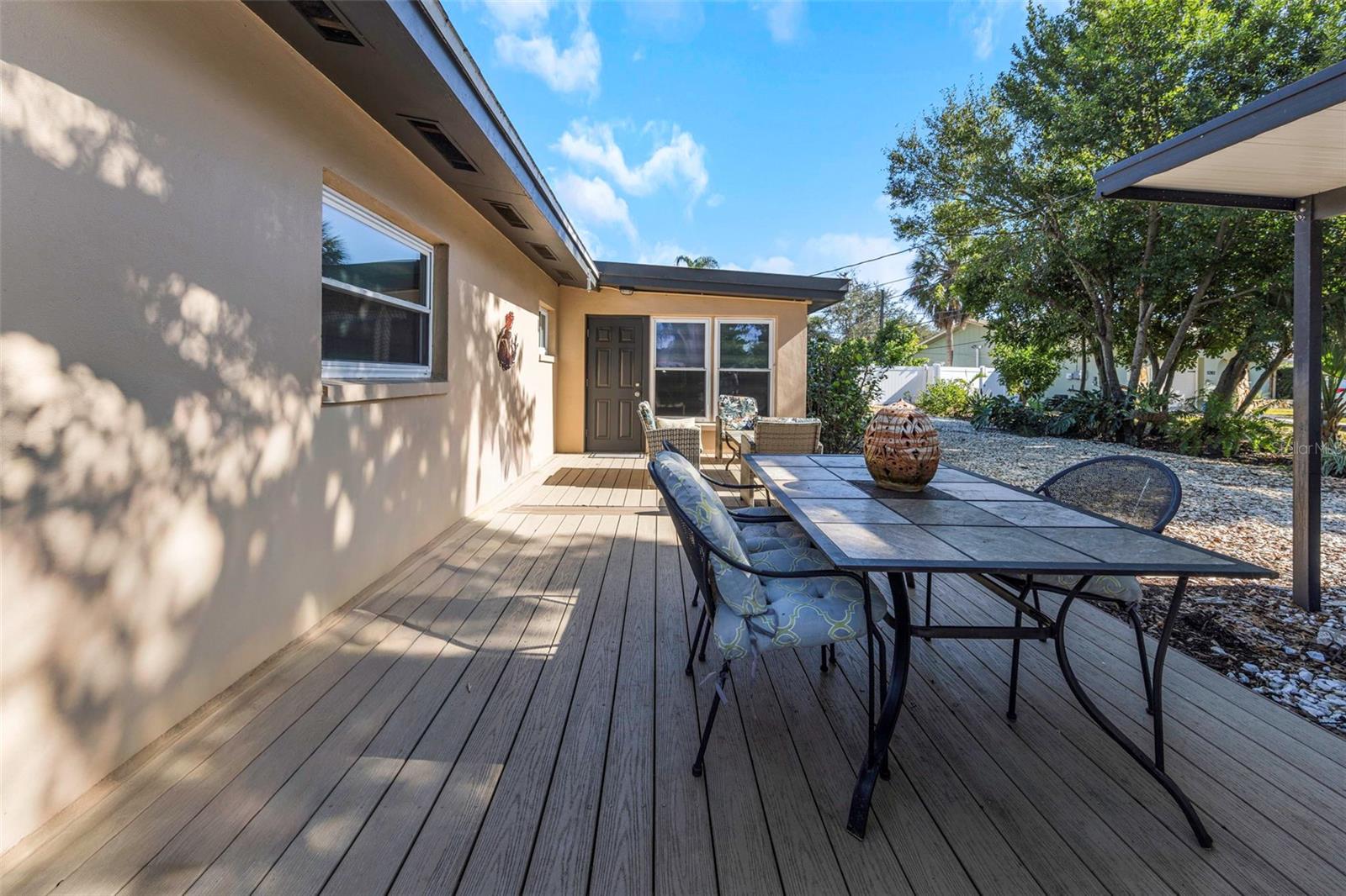 Image 34 of 54 For 6644 Gulfport Boulevard S