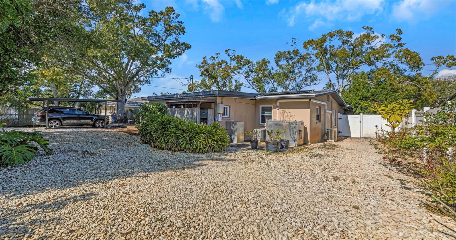 Image 38 of 54 For 6644 Gulfport Boulevard S