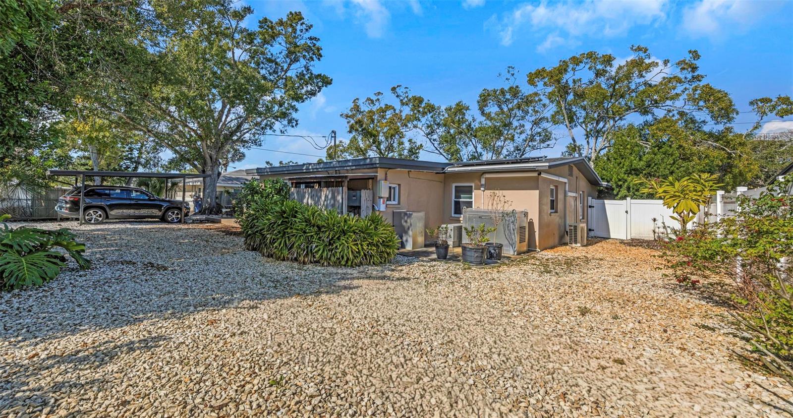 Image 40 of 54 For 6644 Gulfport Boulevard S