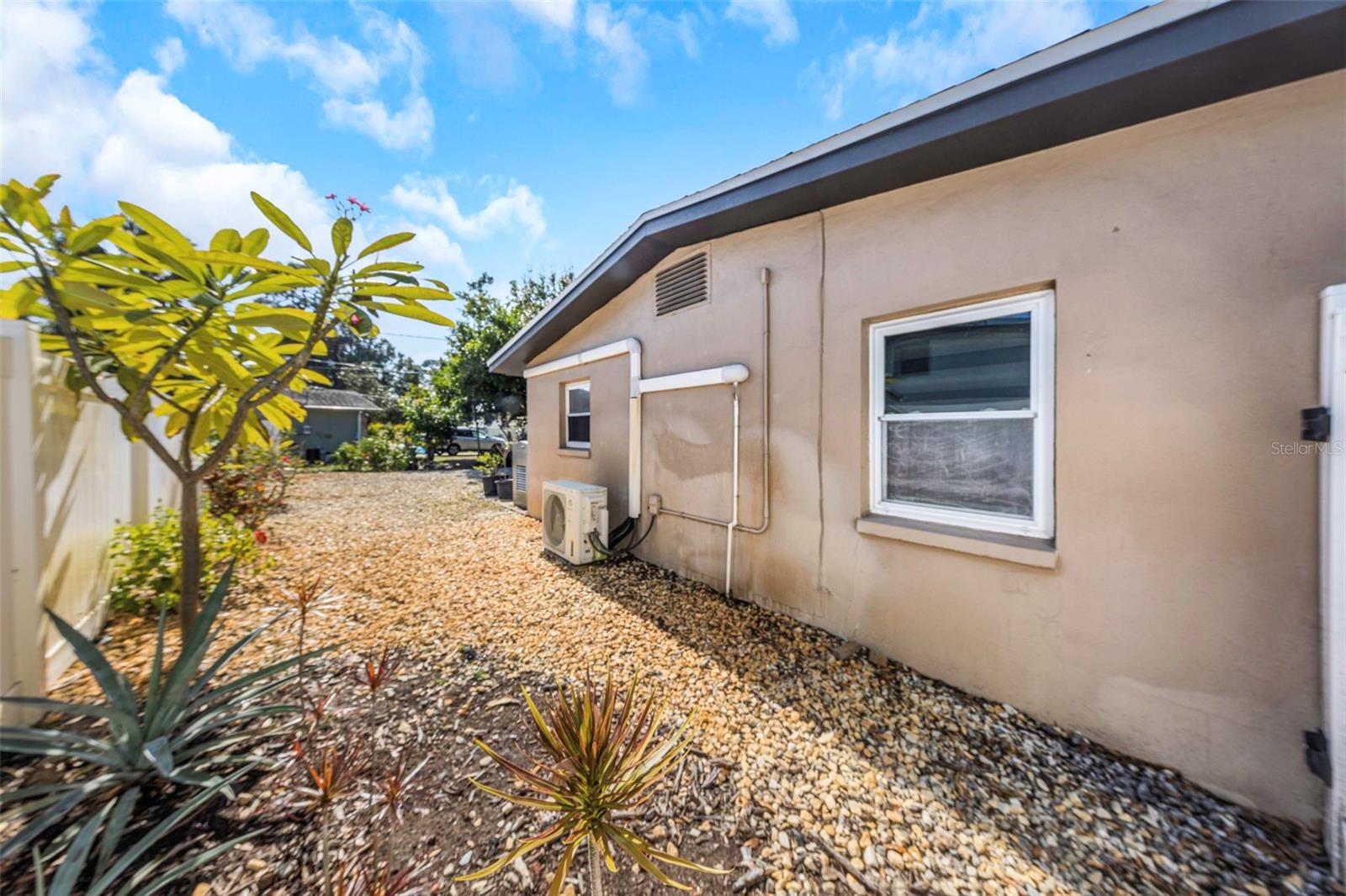 Image 42 of 54 For 6644 Gulfport Boulevard S