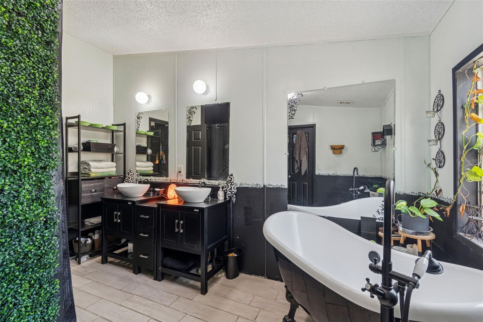 Image 25 of 43 For 3207 Mazie Drive