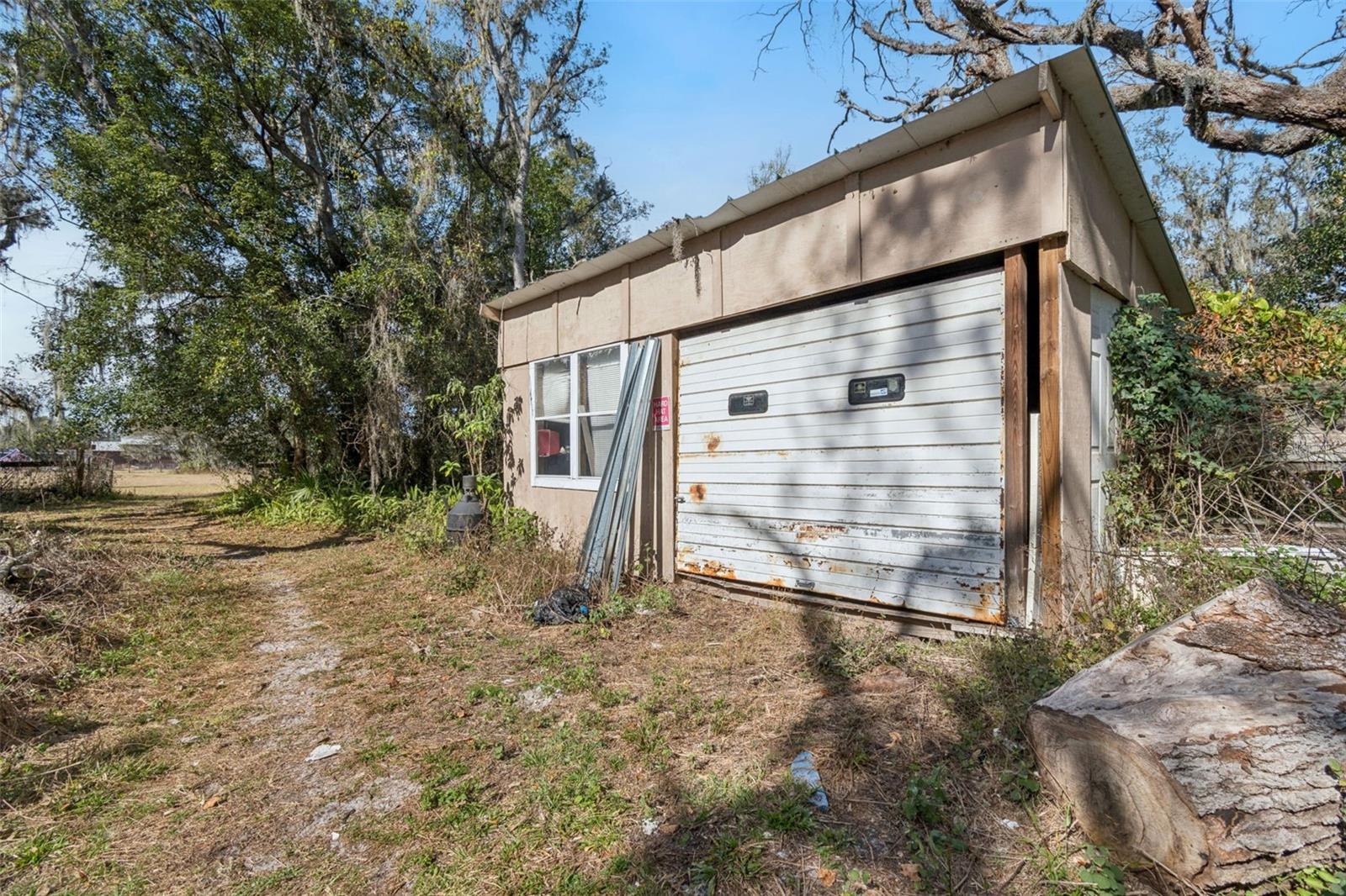 Image 26 of 43 For 3207 Mazie Drive