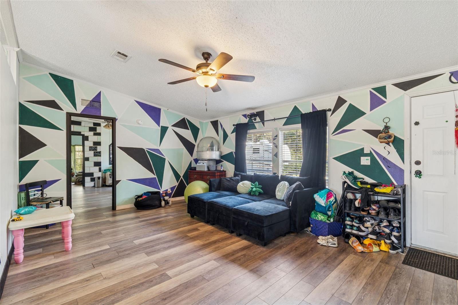 Image 6 of 43 For 3207 Mazie Drive