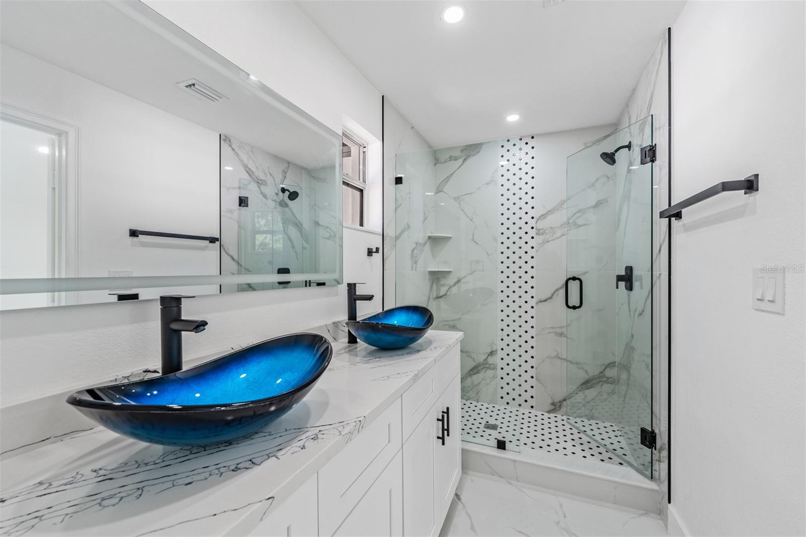 Image 14 of 21 For 1413 May Street