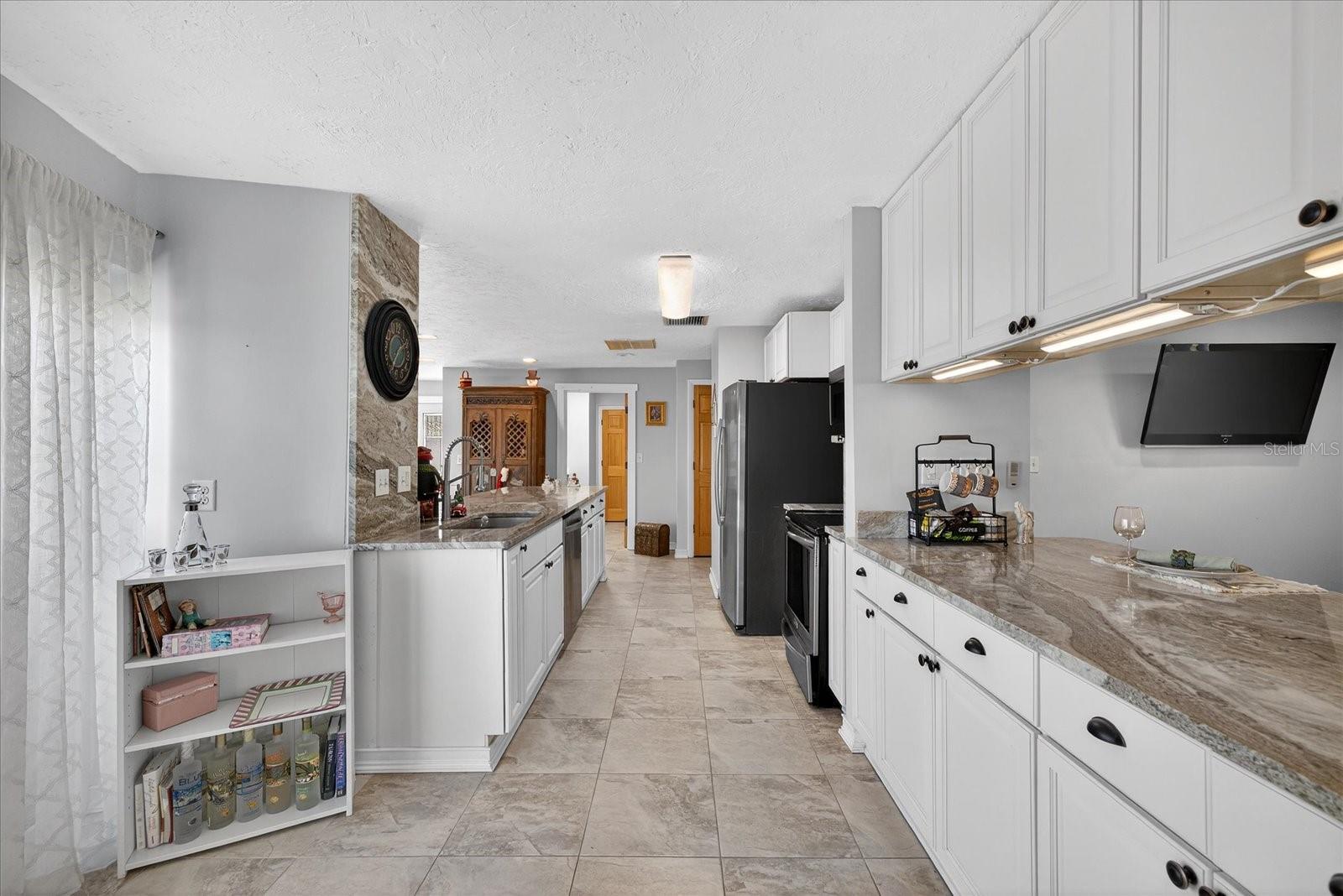 Image 16 of 64 For 853 Seacrest Drive