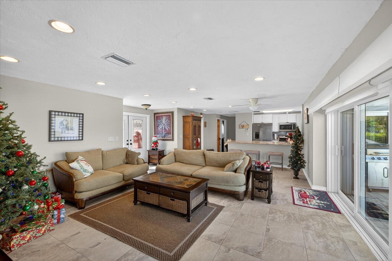 Image 4 of 64 For 853 Seacrest Drive