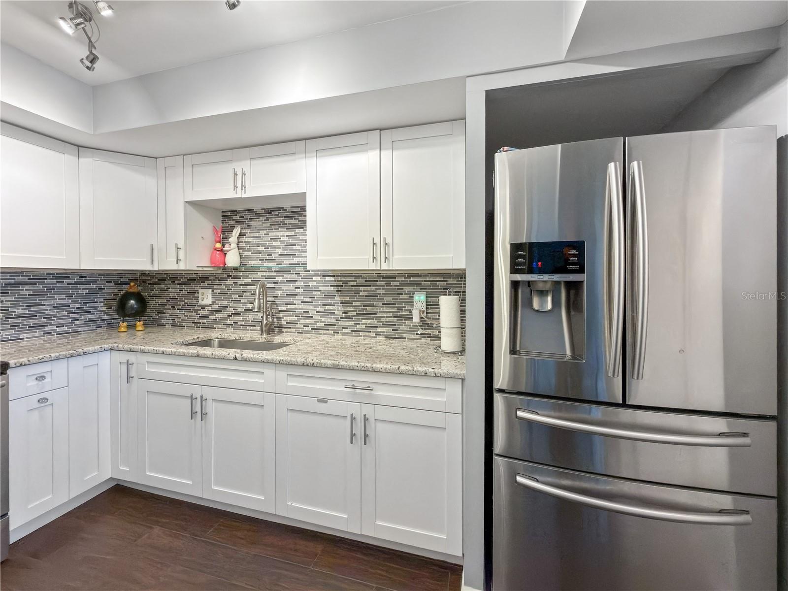 Image 14 of 35 For 8100 Dr Martin Luther King Jr Street N 202