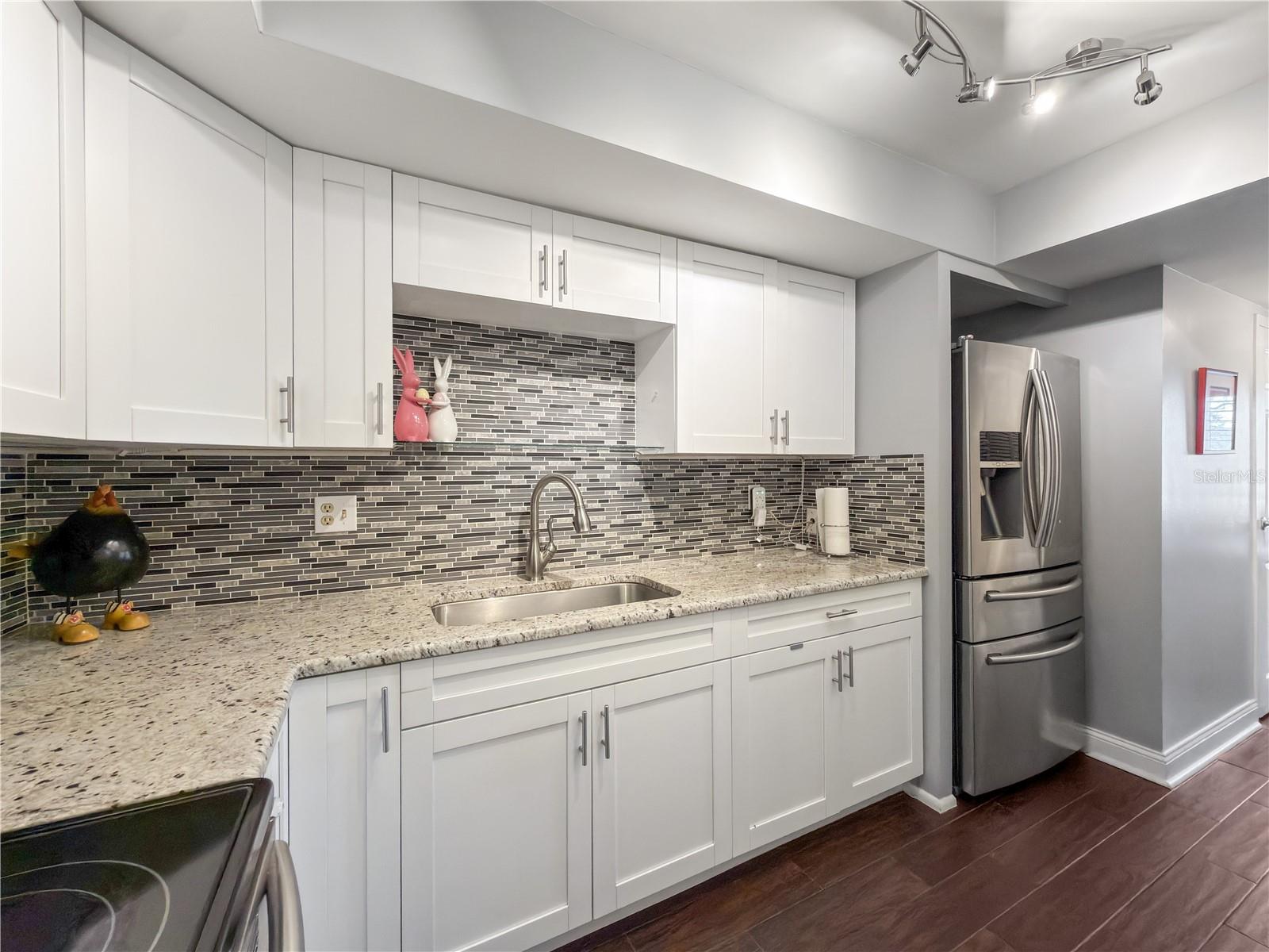 Image 16 of 35 For 8100 Dr Martin Luther King Jr Street N 202