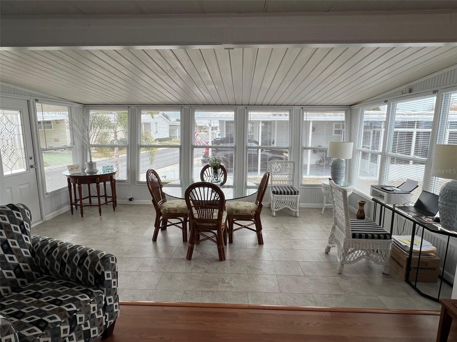 Image 10 of 25 For 44 Thatch Palm Street W