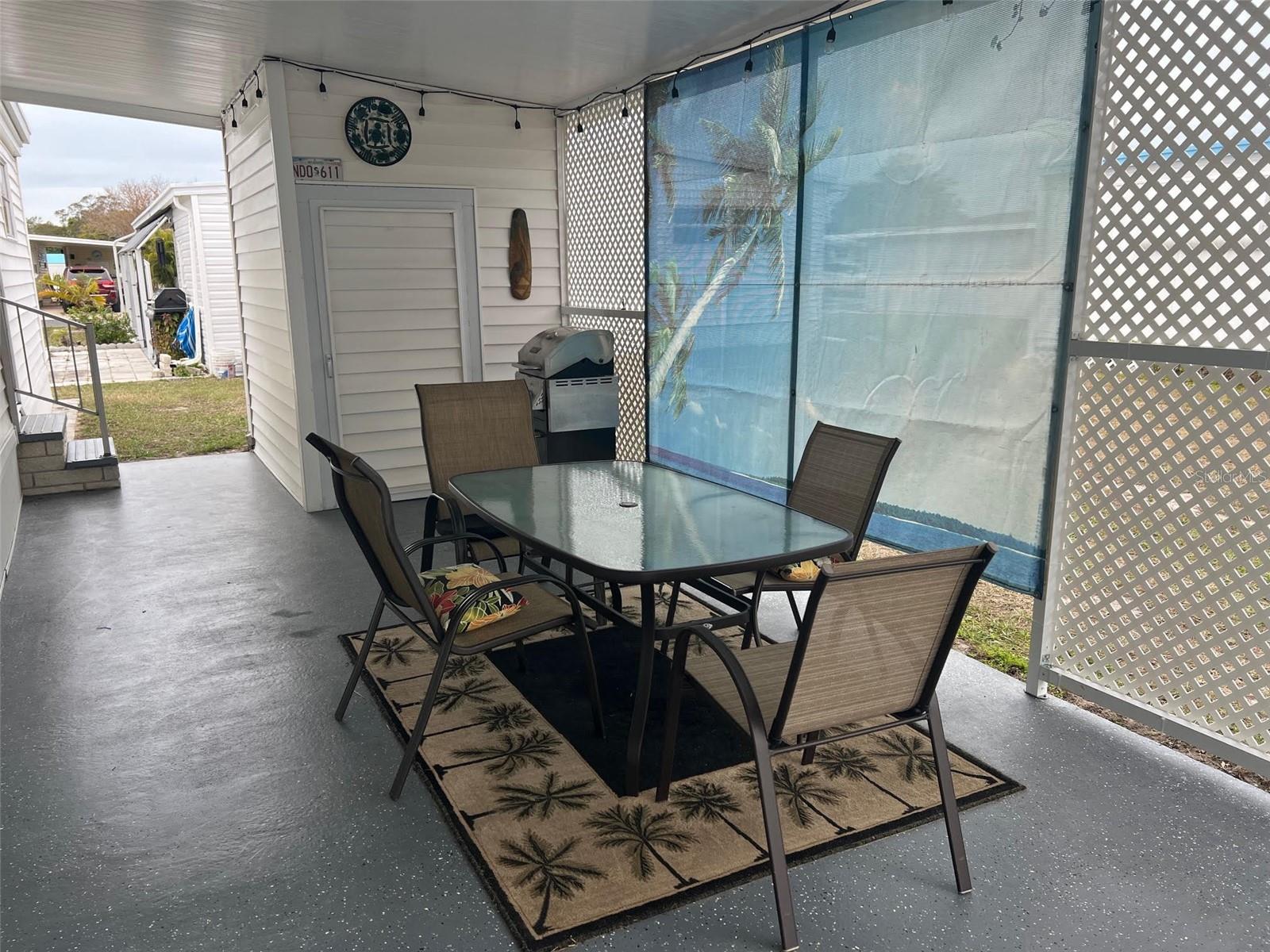 Image 4 of 25 For 44 Thatch Palm Street W