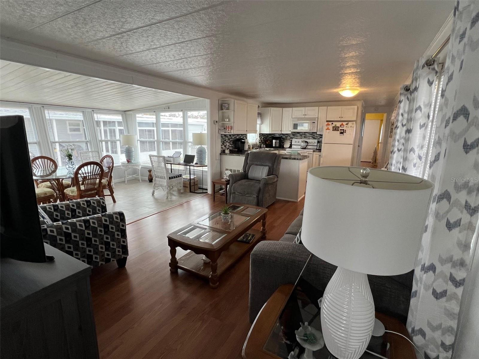 Image 9 of 25 For 44 Thatch Palm Street W