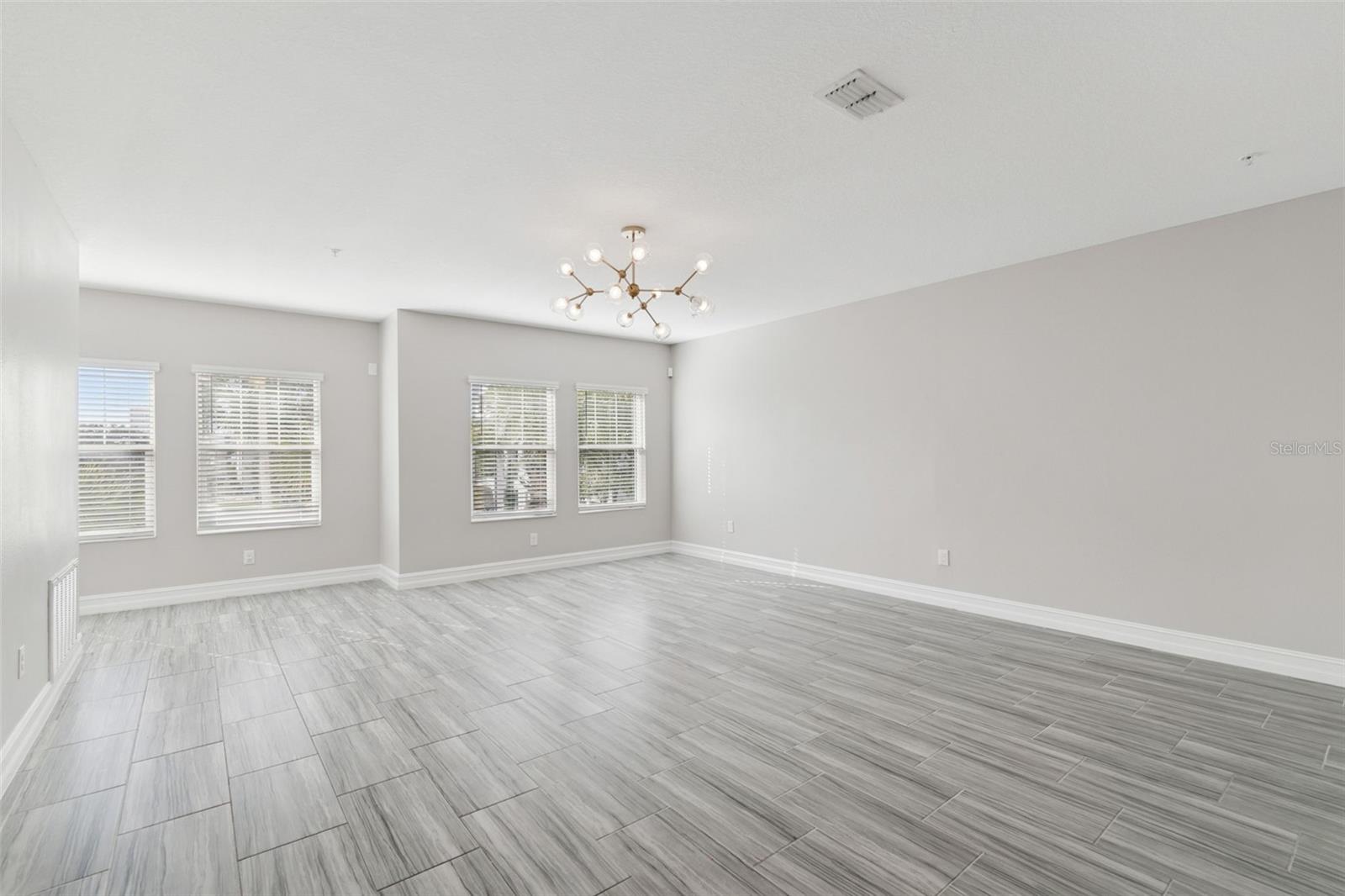 Image 17 of 70 For 4921 Paul Avenue 4