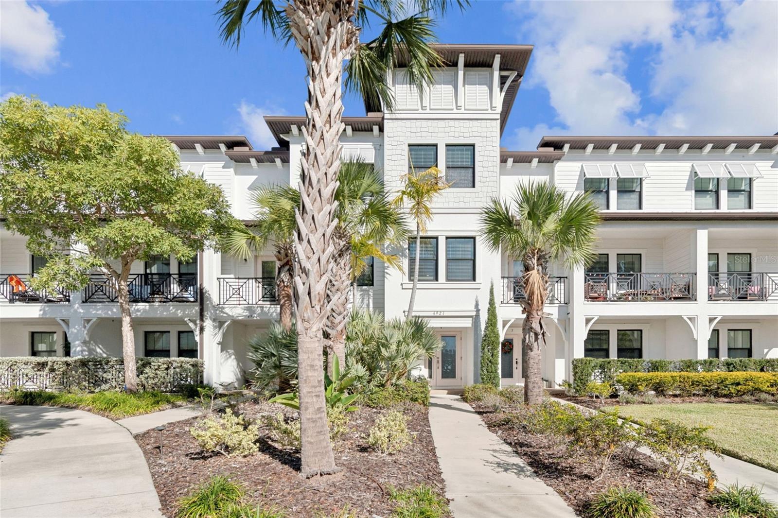 Image 3 of 70 For 4921 Paul Avenue 4