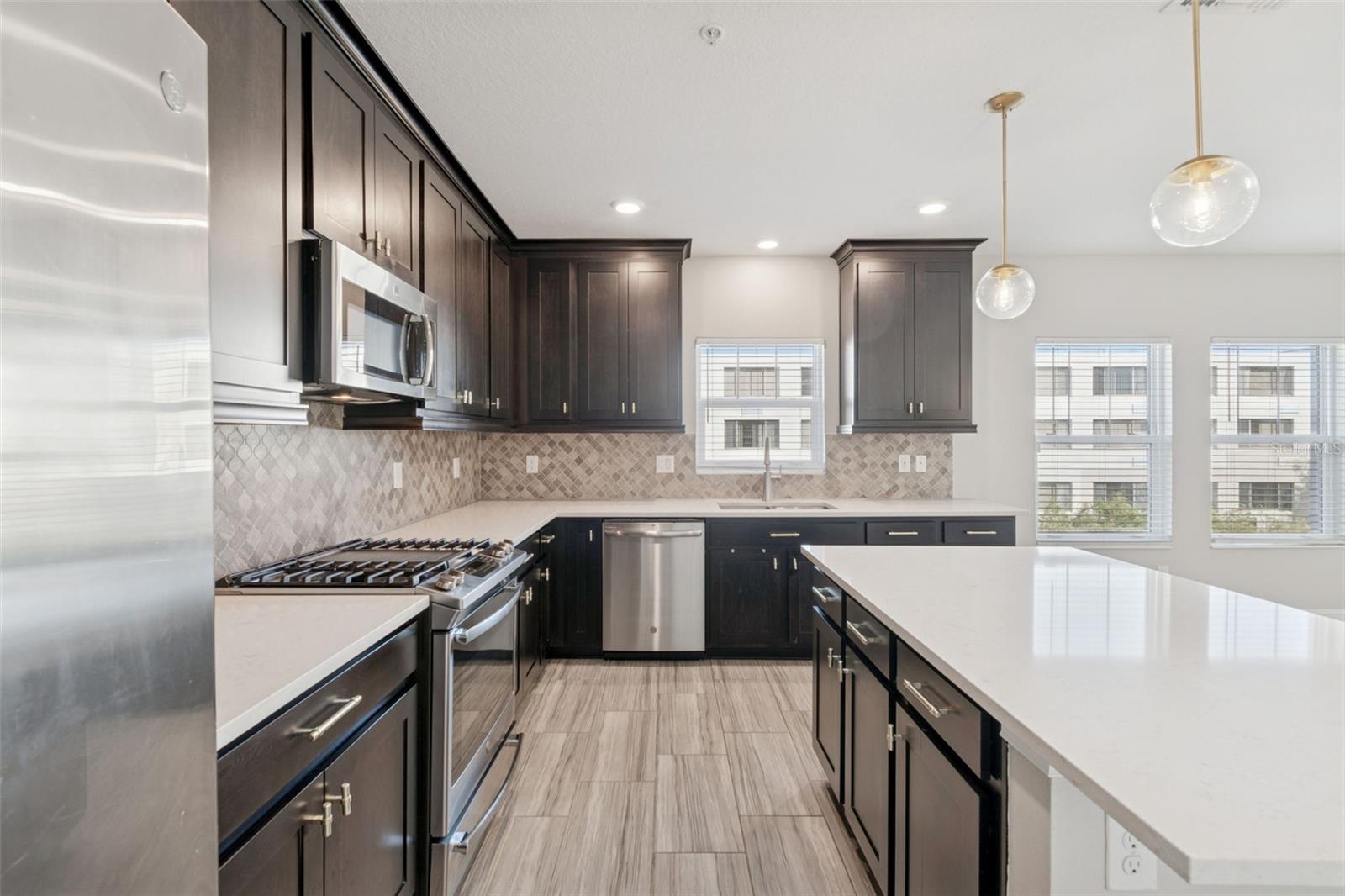 Image 33 of 70 For 4921 Paul Avenue 4