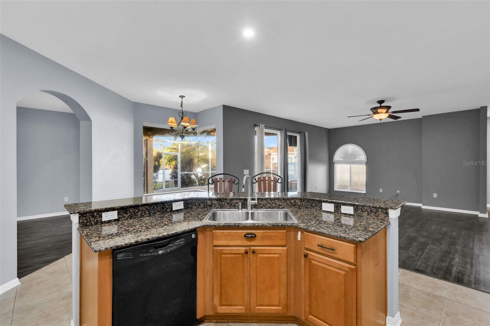 Image 22 of 56 For 11709 Stonewood Gate Drive