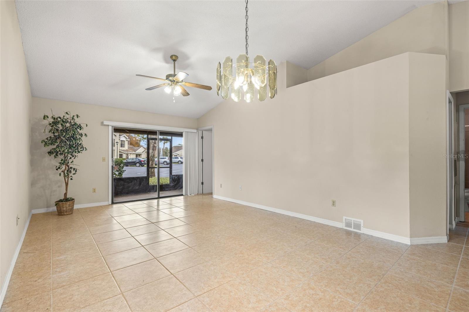 Image 4 of 27 For 5100 Burchette Road 300