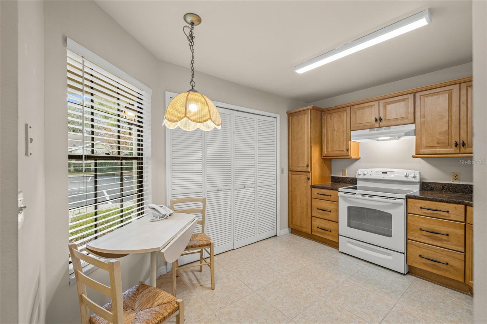 Image 7 of 27 For 5100 Burchette Road 300