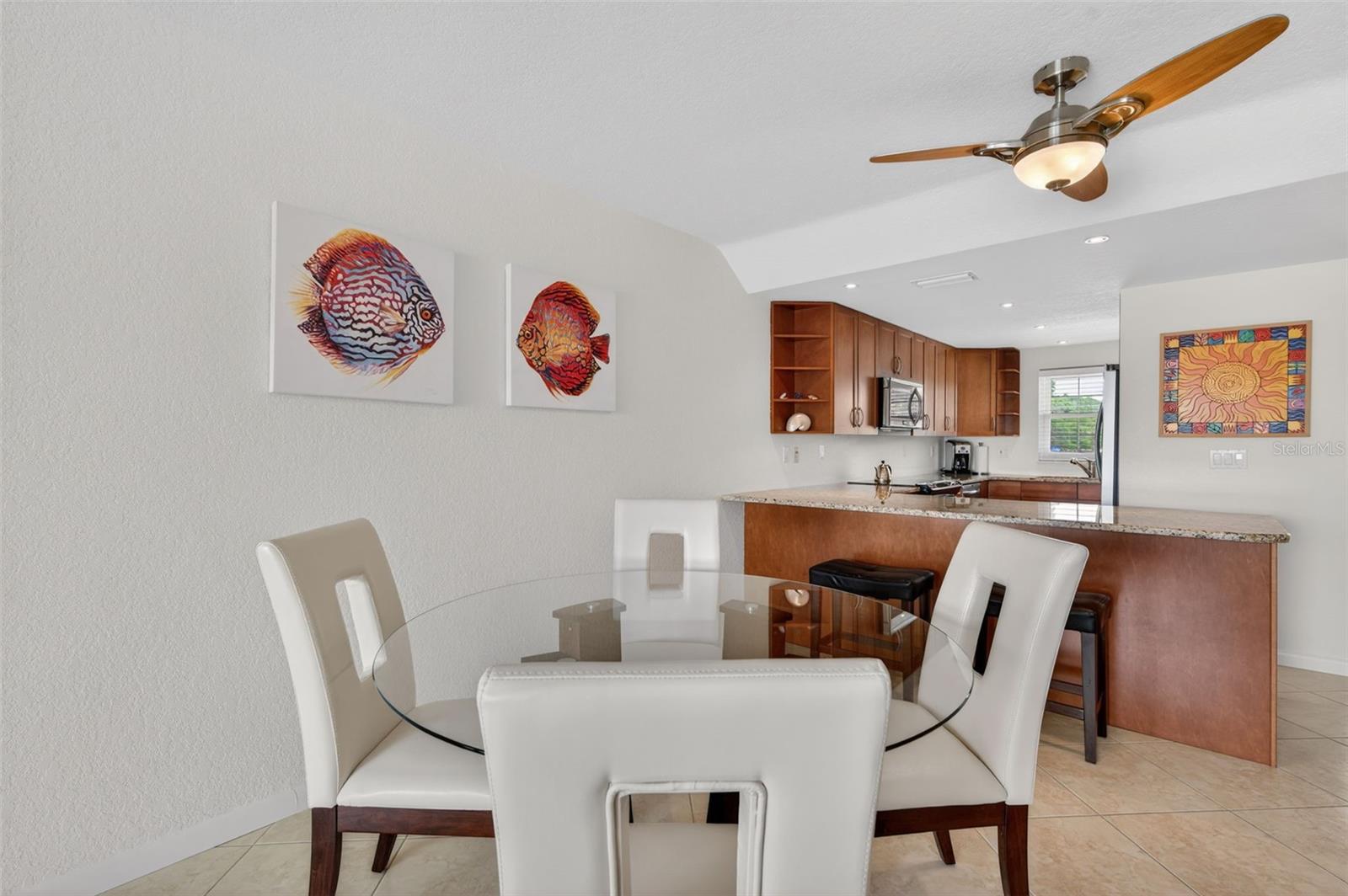 Image 10 of 28 For 12100 Capri Circle S 203