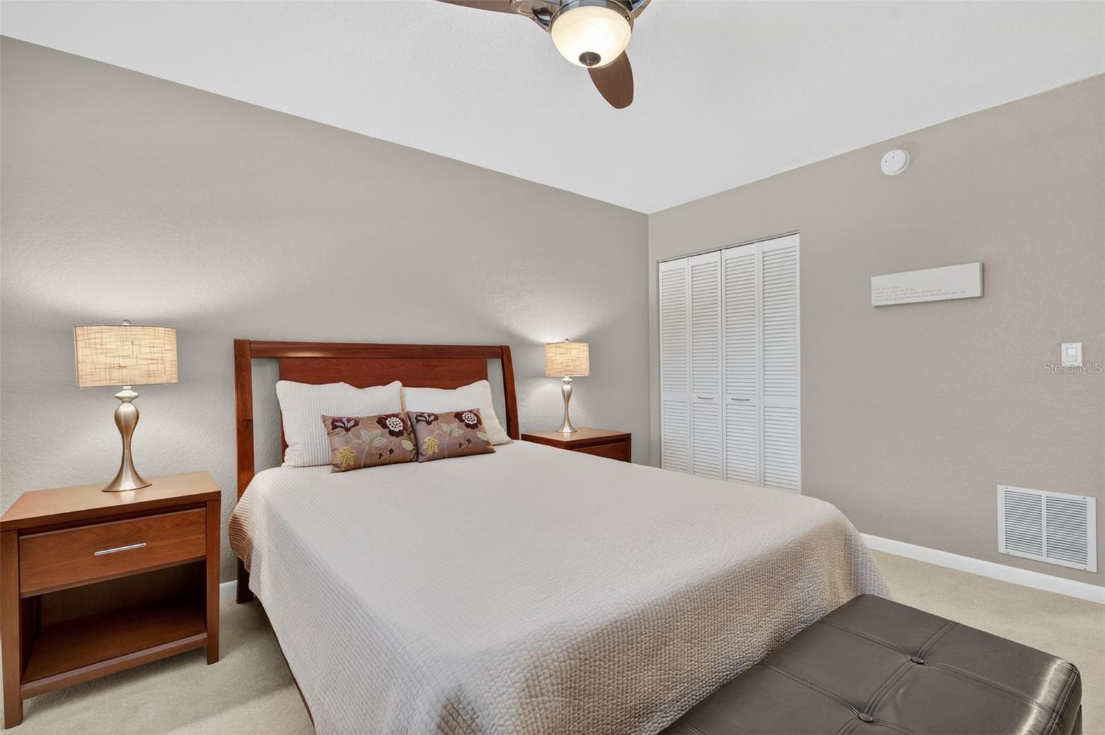 Image 12 of 28 For 12100 Capri Circle S 203