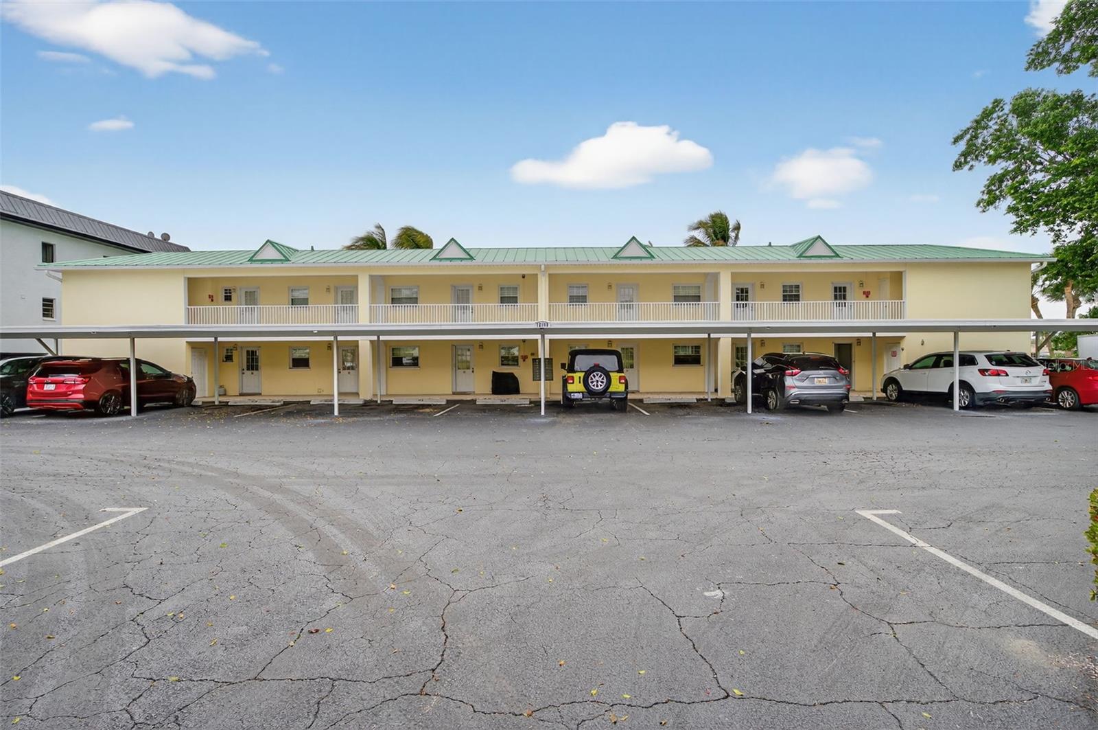 Image 25 of 28 For 12100 Capri Circle S 203