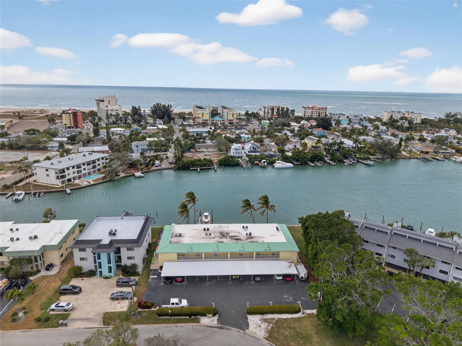 Image 26 of 28 For 12100 Capri Circle S 203