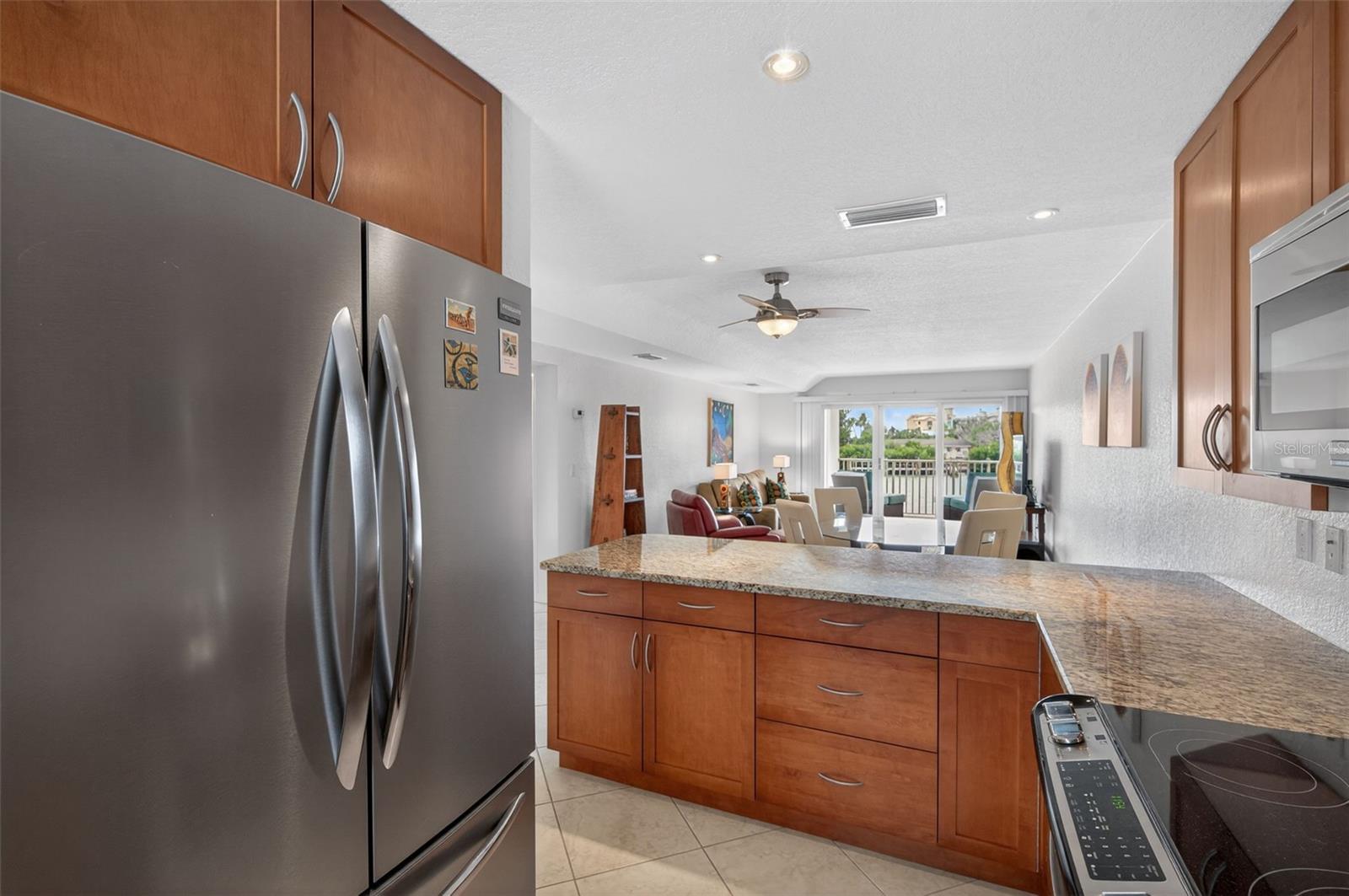 Image 5 of 28 For 12100 Capri Circle S 203