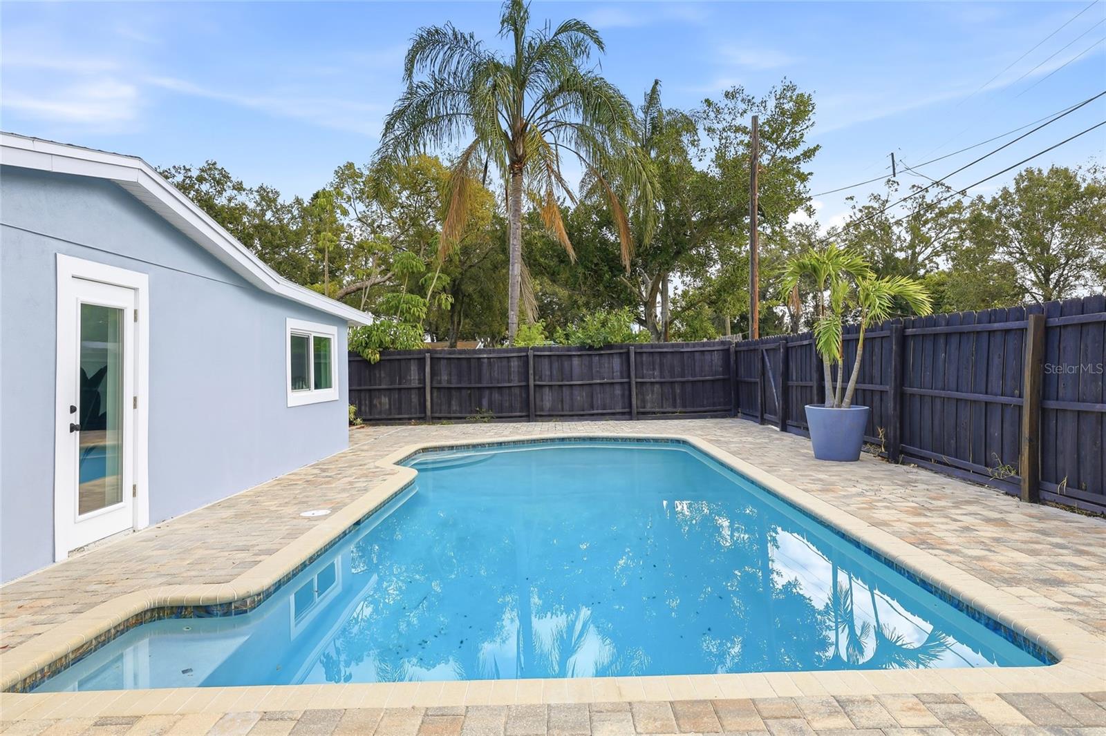 Image 30 of 38 For 4095 Locust Street Ne