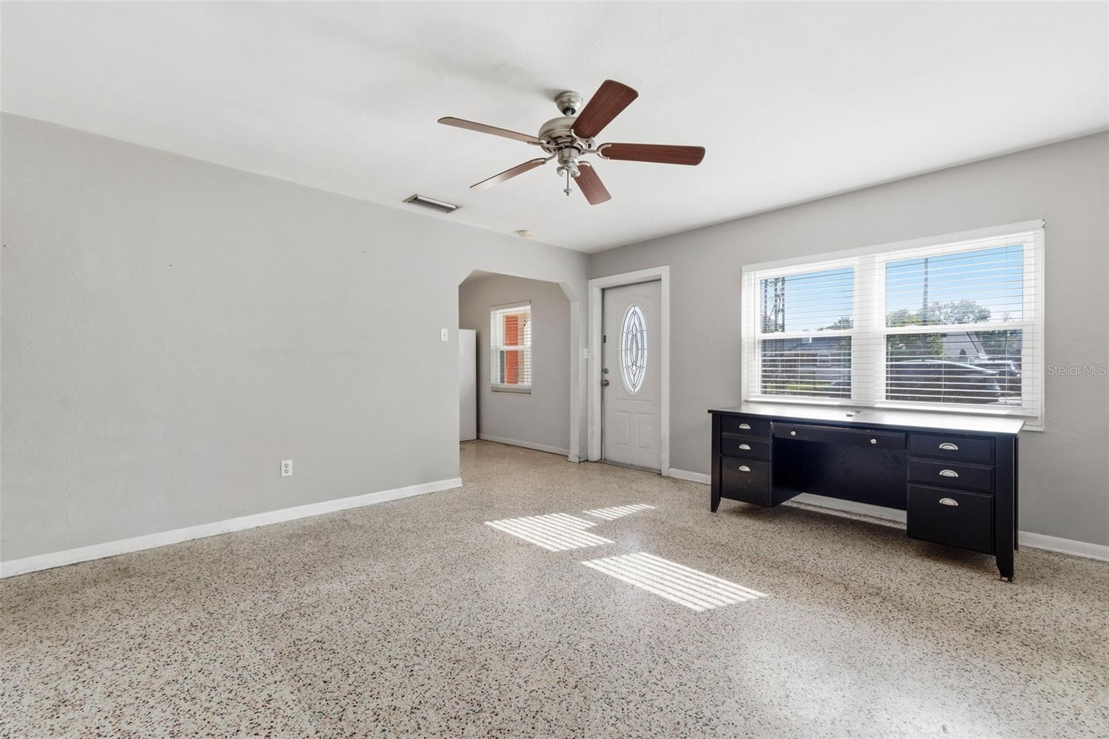 Image 5 of 25 For 3113 Dewey Street